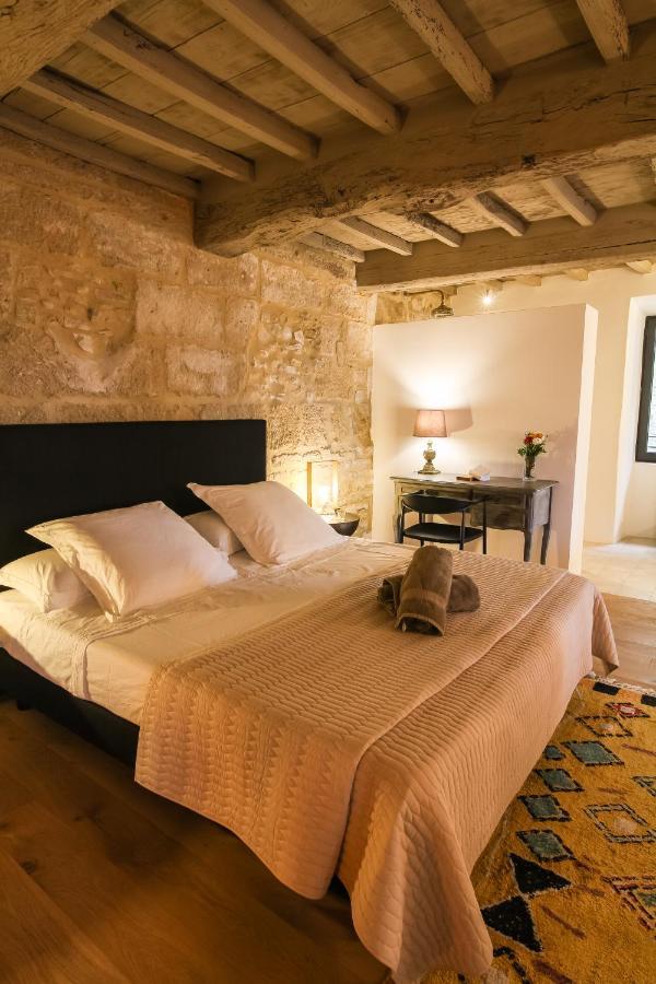 La Maison D'Aime Saint Quentin la Poterie Bagian luar foto